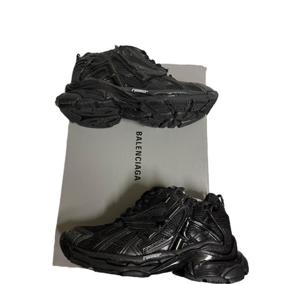 Balenciaga Runner Track Sneakers Low Black Size 9 - Picture 9 of 11